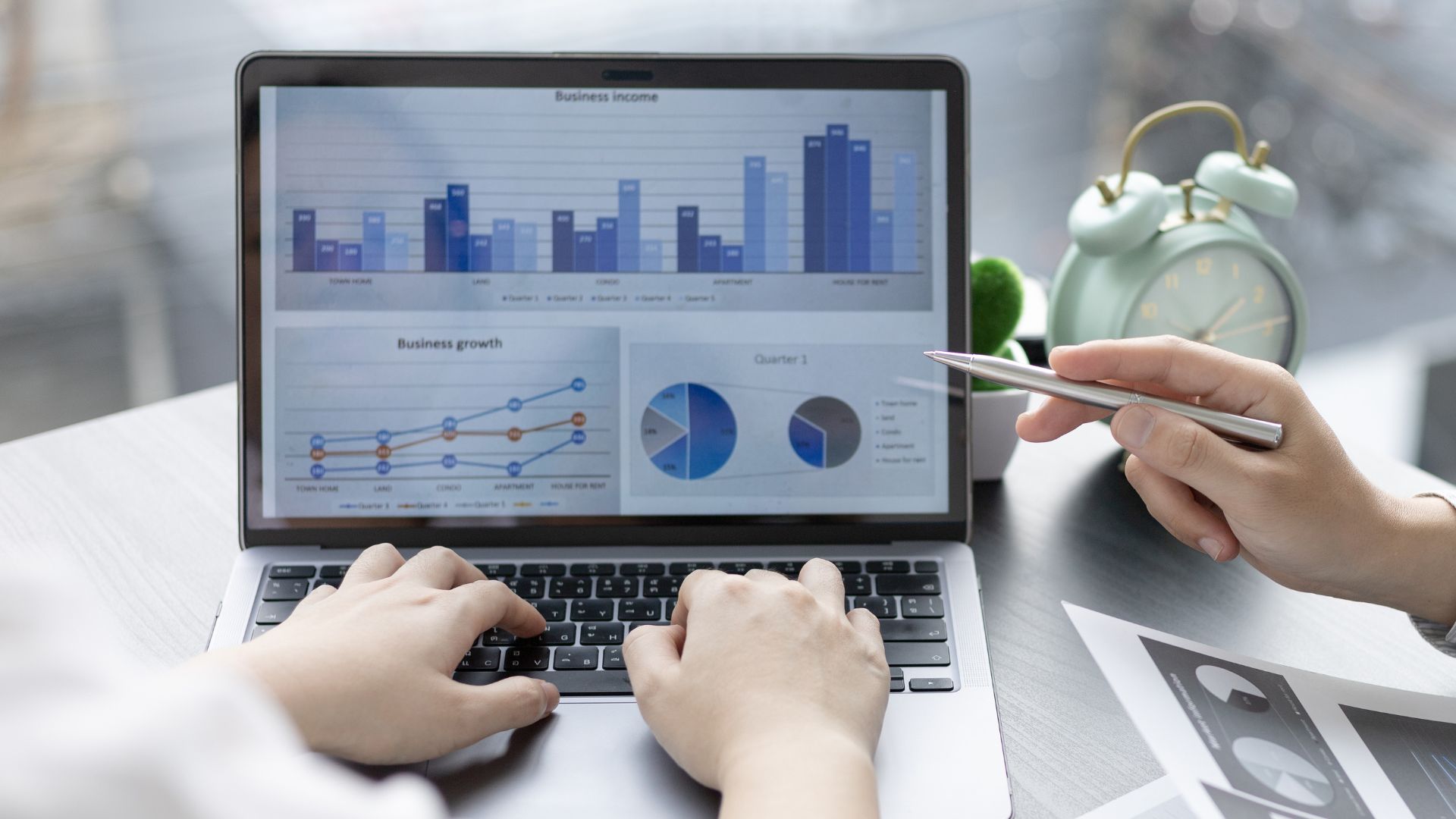 Copia de Purple Professional Business Presentation (1)