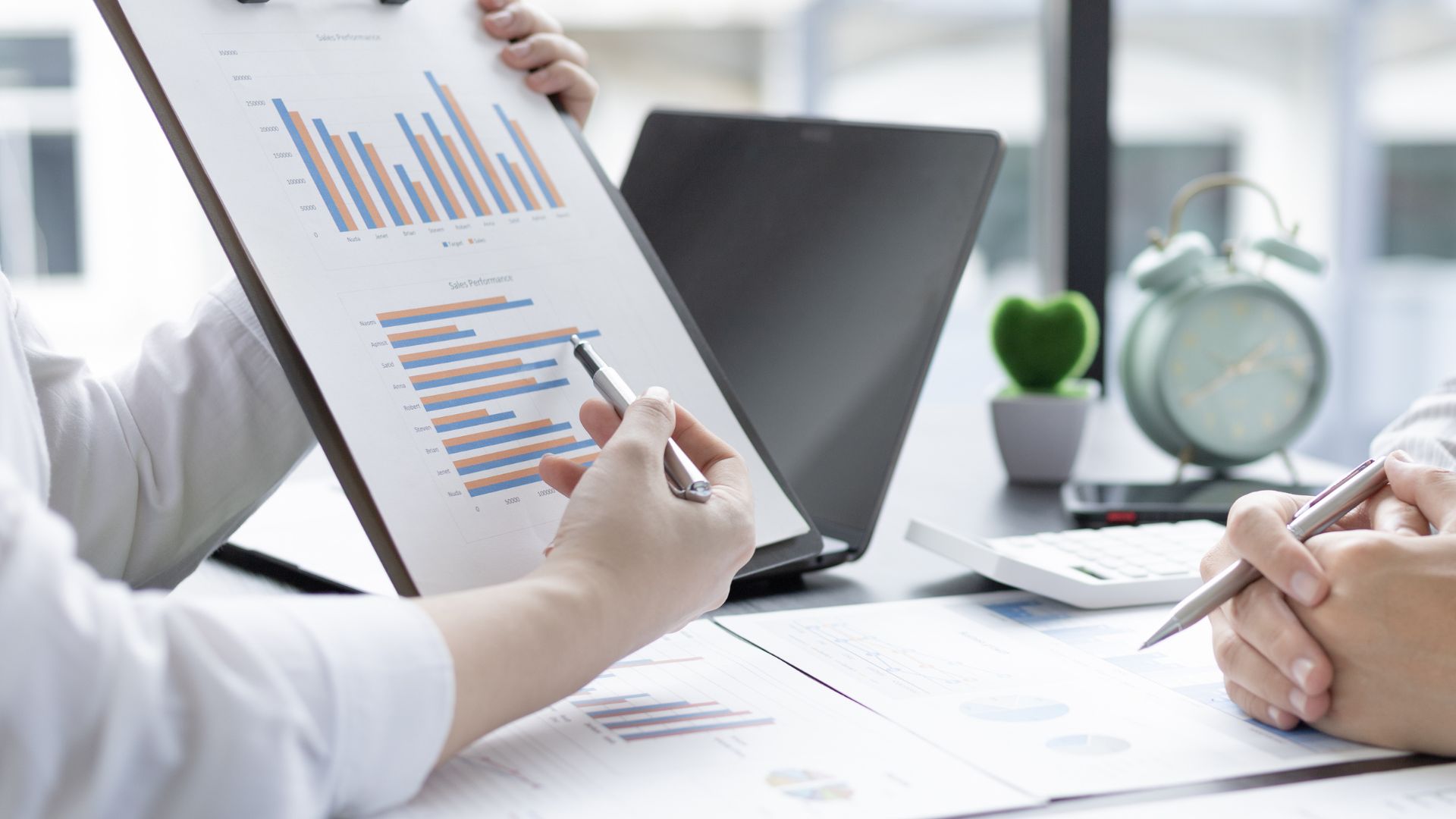 Copia de Purple Professional Business Presentation (3)